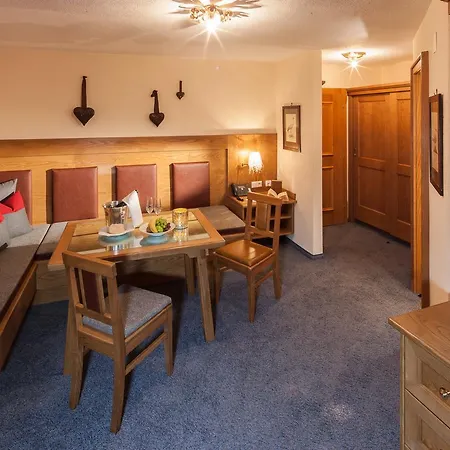Hotel&chalet Montana 4* Lech