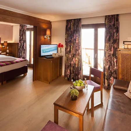 & Montana Lech am Arlberg