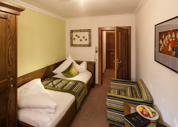 Hotel&chalet Montana